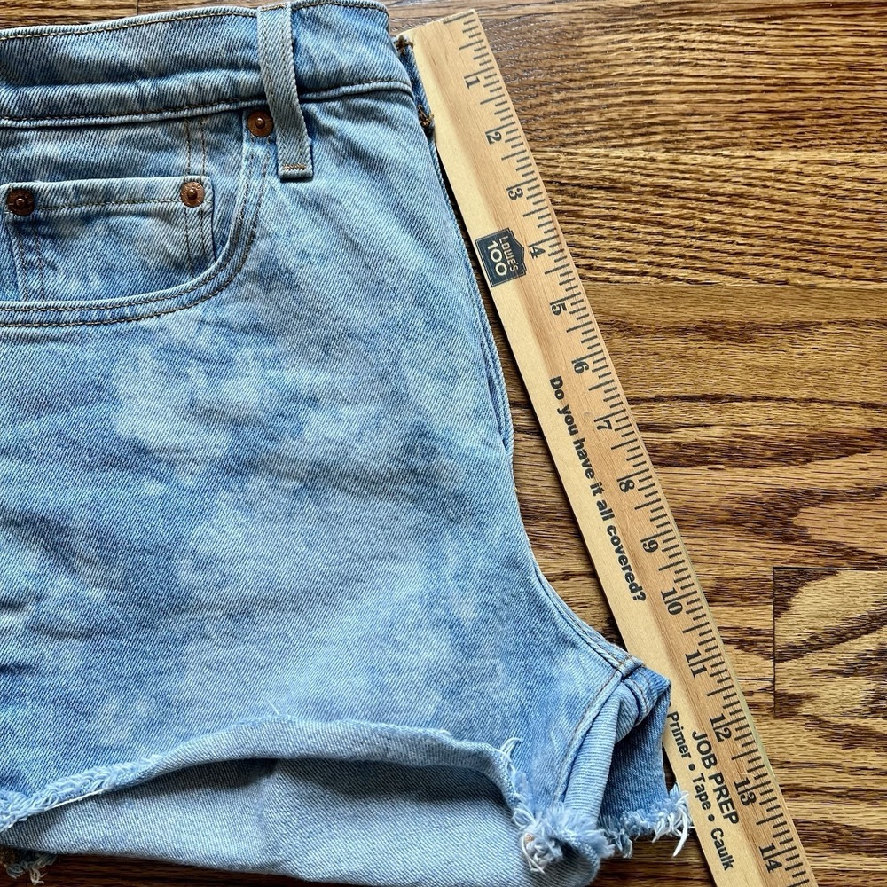 Levi's 501 Shorts Womens Blue High Rise Acid Wash Denim Cutoff Button Fly Sz 28 - Picture 7 of 9